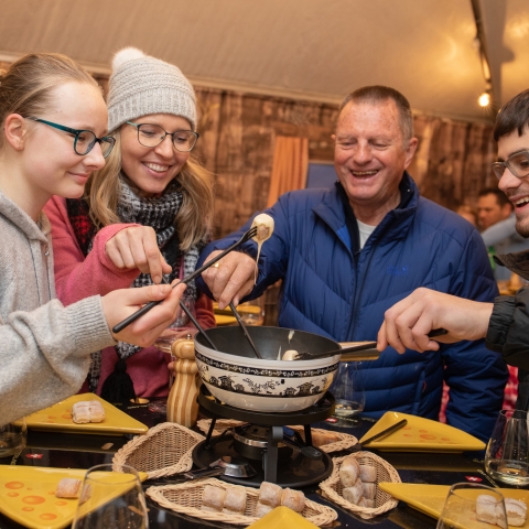 Fondueplausch beim Eisfeld Quader